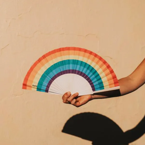 Accessoires Design^Sélectionné par Fleux Eventail Arc-En-Ciel