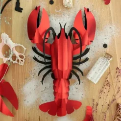 Art Mural^Assembli Trophee Homard Ruby Red Metallic